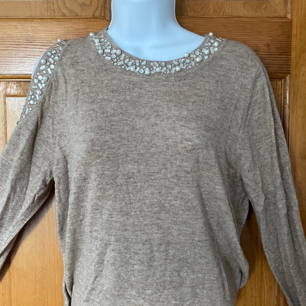 Women’s NWT INC jewel trim sweater size M